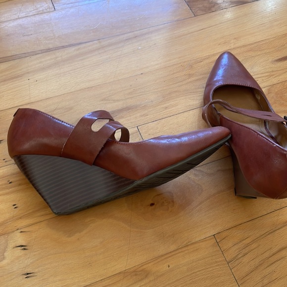 Kenneth Cole reaction wedge shoes - Picture 3 of 8